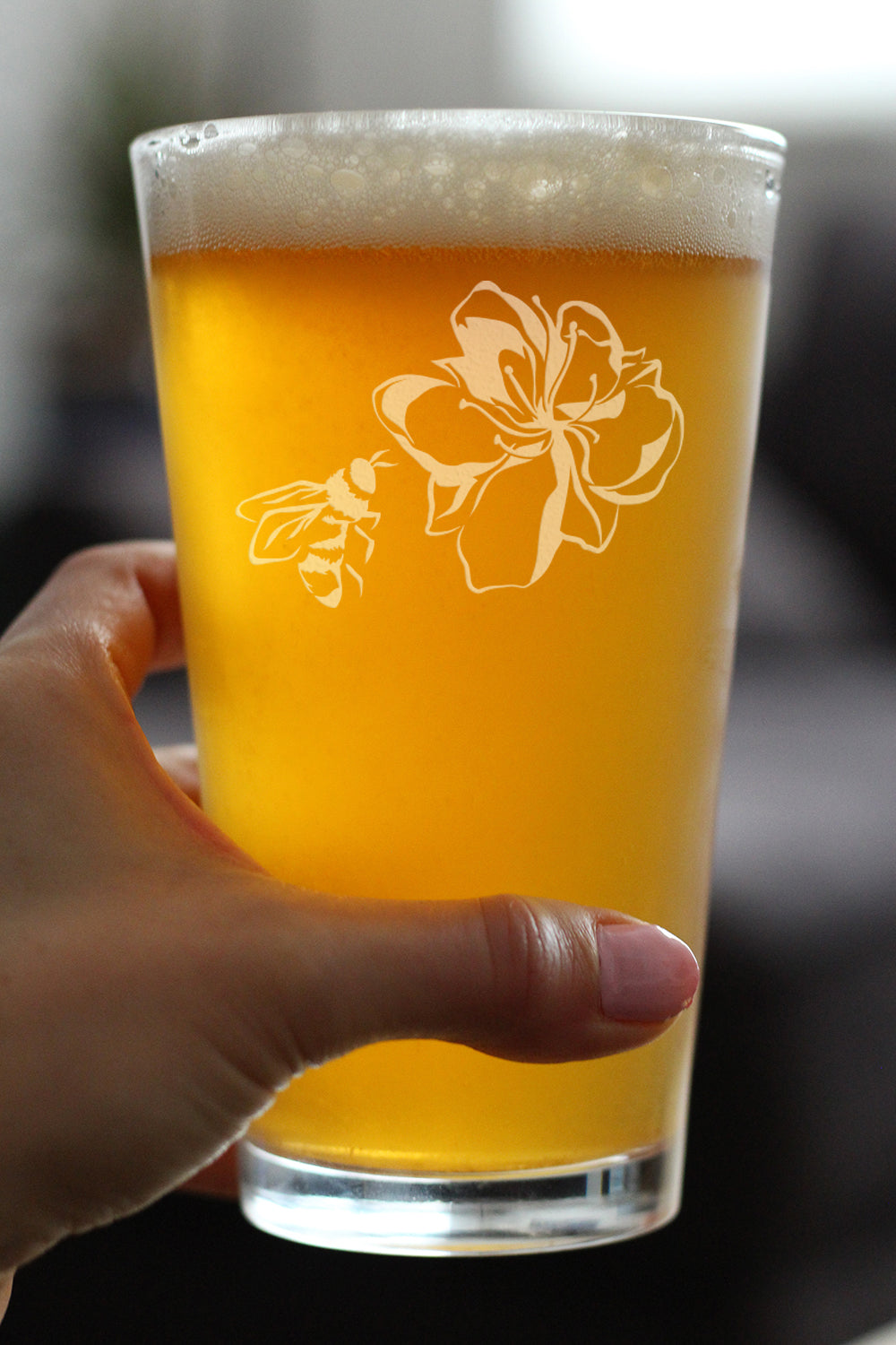 Bee Flower - Cute Gifts for Bumblebee & Nature Lovers - 16 Ounce Pint Glass